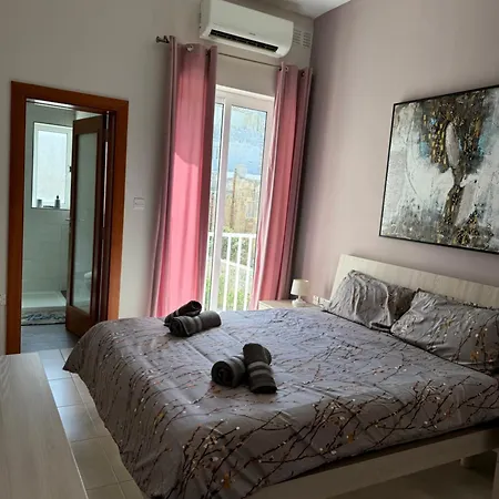 Sliema Shoreside Suite Exterior photo
